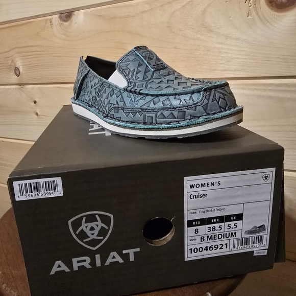 Ariat Cruisers - Picture 2 of 5